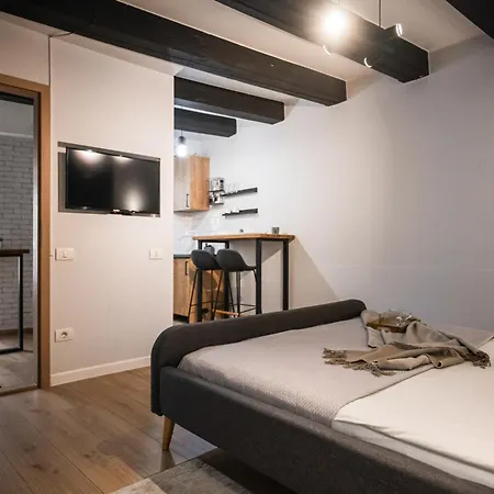 Season * בראשוב